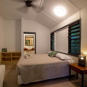 Deluxe Studio